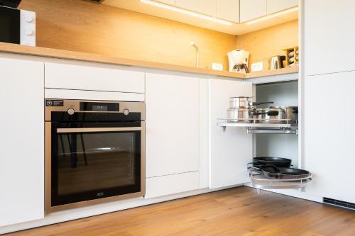 Apartment 396