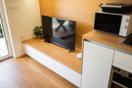 Apartment 396