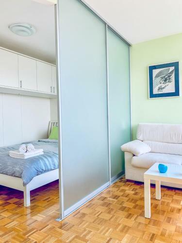 Berny?s Apartment