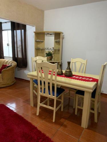 Casa Com Ar Condicionado Perto Da Bas�lica Com Garagem