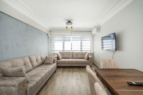 Altiparmak Central 4 Bedroom Apartment
