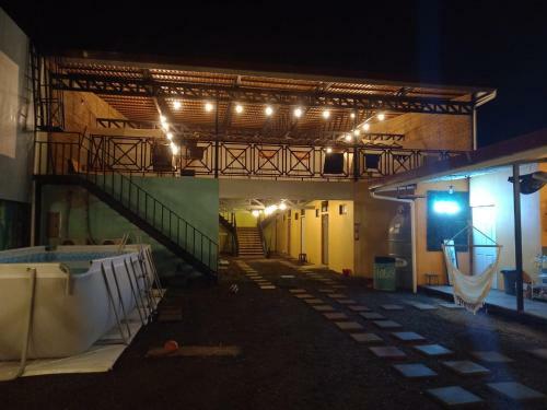 Hostal Hostel H?bitat