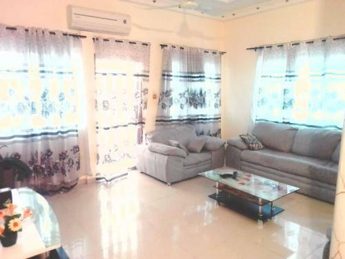 Apartamento Djemb� Appart'hotel Fidjross�