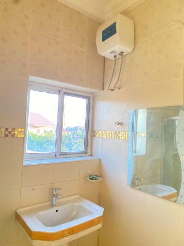 Urban Furnished Studios Apartment With Pool