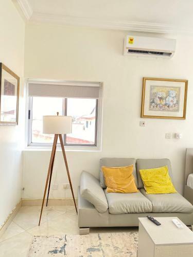 Urban Furnished Studios Apartment With Pool