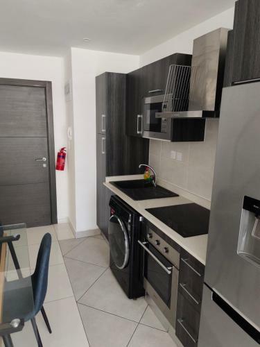The Vvip Luxury Apartments @ Gardens