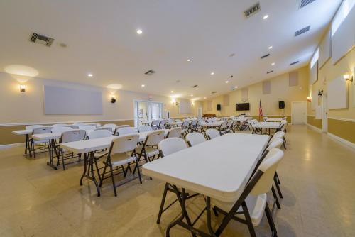 Club Naples Rv Resort