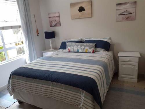 Lands End Apartment - Family Only
