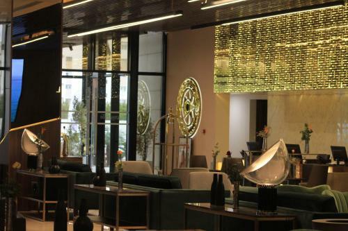 Hotel Royal Swiss Asbu