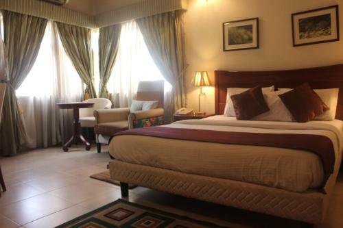 Carlson Hotel