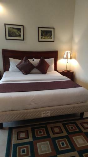 Carlson Hotel