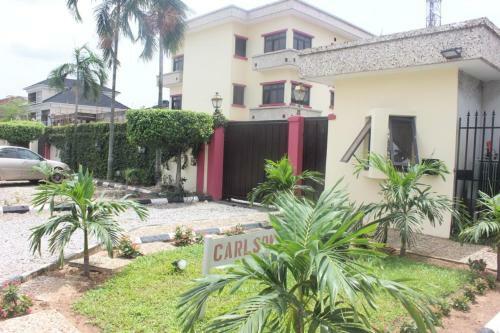 Carlson Hotel