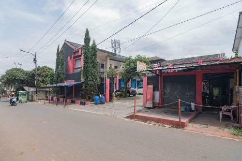Hotel Koolkost Near Unjani University (minimum Stay 6 Nights)