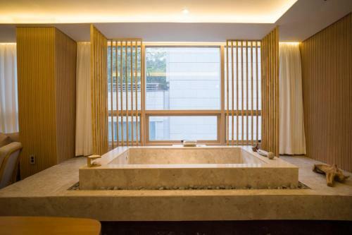 Hotel Uh Suite The Myeongdong