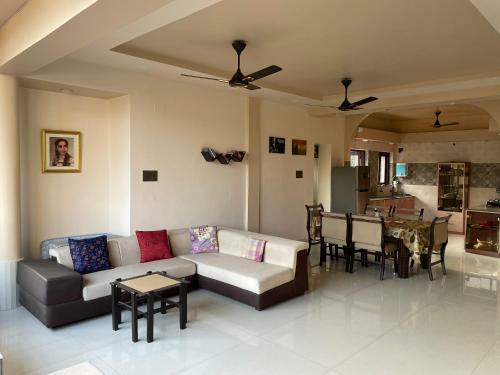 Satguru Homestays