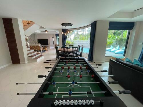 Kata Azure Villa @kata Beverly Hill