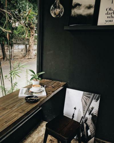 Murals Hostel And Cafe