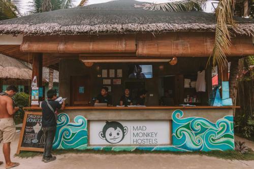 Mad Monkey Hostel Siargao
