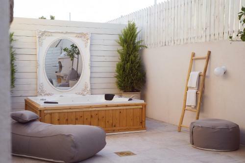 Hostal Serenity House Livnim