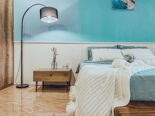 La Lumiere Harbour House H? Long
