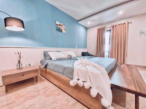 La Lumiere Harbour House H? Long