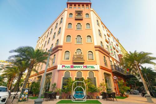 Pinkberry Hotel