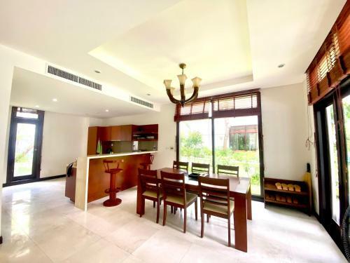 Le Mer Luxury Villa 5 Star