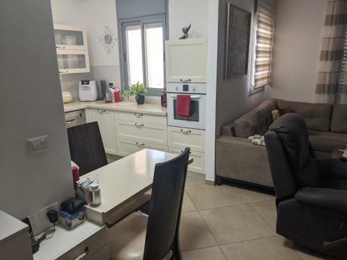 Apartamento ???????? ???? 4 ??????? ? ???????? ?? 15-?? ?????. ????????? ???????????.