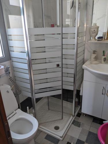 Apartamento ???????? ???? 4 ??????? ? ???????? ?? 15-?? ?????. ????????? ???????????.