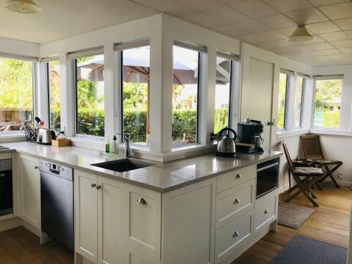 Wharf Cottage (tairua)