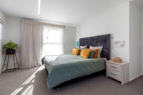 Oceanview Magic - Mount Maunganui Holiday Home