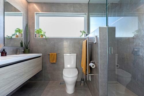 Oceanview Magic - Mount Maunganui Holiday Home
