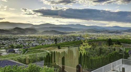 Villa Skyline J&j Concepts Inc