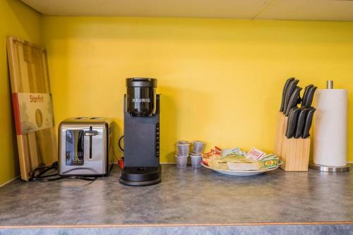 Cozystay Cheerful Home In Kelowna