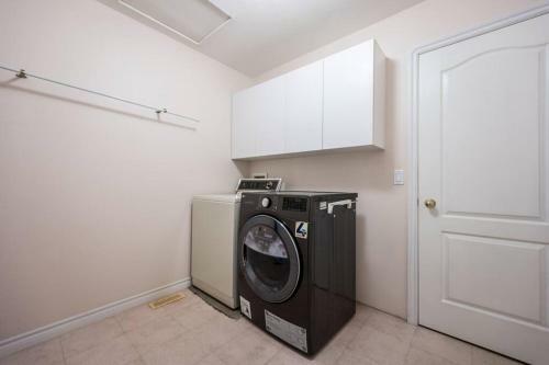 Cozystay Cheerful Home In Kelowna