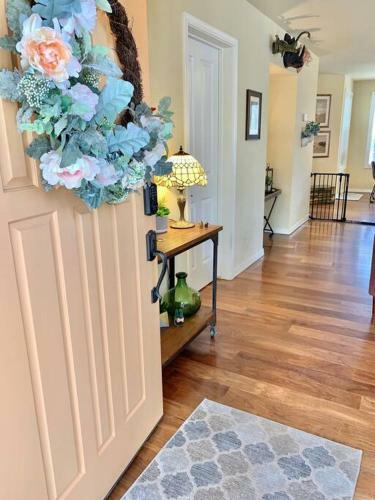 The Comforts' Inn: Mountain Escape
