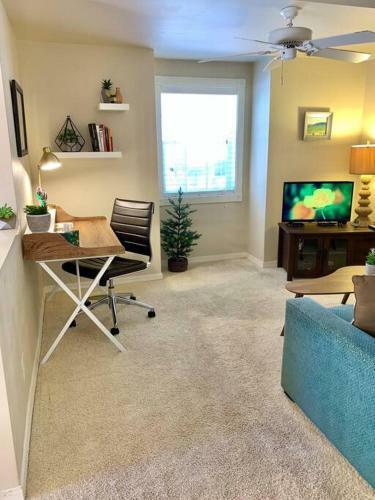 The Comforts' Inn: Mountain Escape