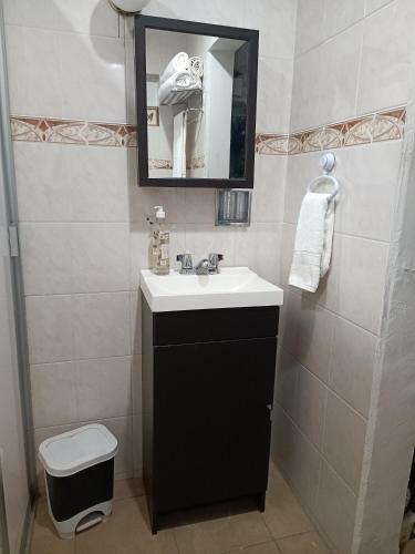 Comfortable Apartment With Hi Speed Wifi And Kitchenette D2