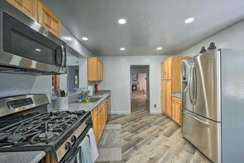 Stylish Basecamp 6850 - 2 Blocks To Dtwn!