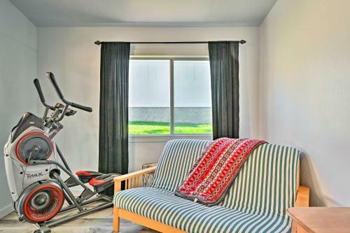 Stylish Basecamp 6850 - 2 Blocks To Dtwn!
