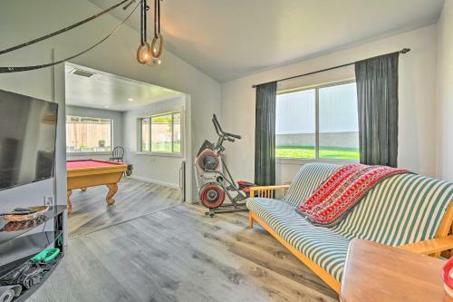 Stylish Basecamp 6850 - 2 Blocks To Dtwn!