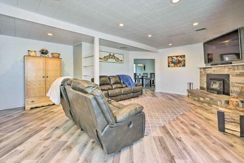 Stylish Basecamp 6850 - 2 Blocks To Dtwn!