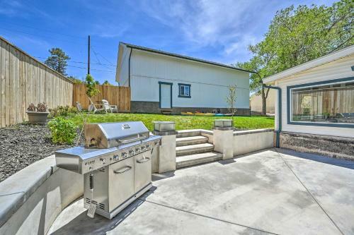 Stylish Basecamp 6850 - 2 Blocks To Dtwn!
