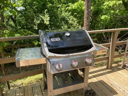 Mt Sequoyah Oasis With Hot Tub
