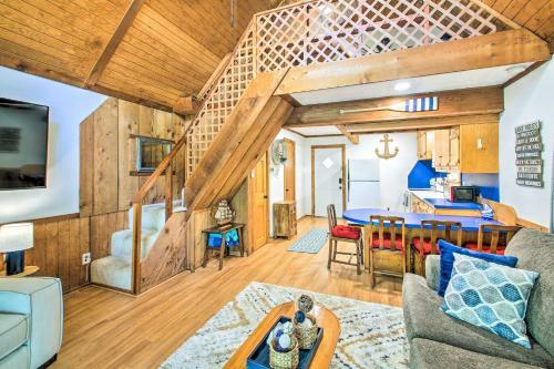 Waterfront Hot Springs Hideaway With Boat Slip!