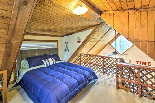 Waterfront Hot Springs Hideaway With Boat Slip!