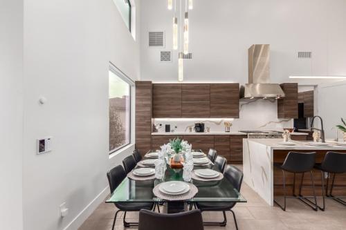 33rd Modern Phoenix Home