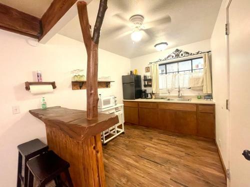 Sierra Mountain Lodge - Yosemite