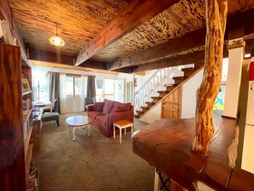 Sierra Mountain Lodge - Yosemite