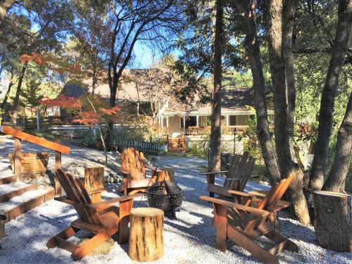 Sierra Mountain Lodge - Yosemite